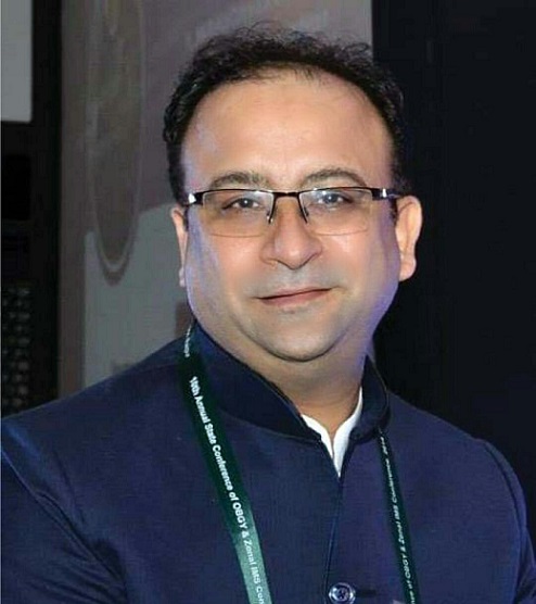 Dr Manoj Chellani